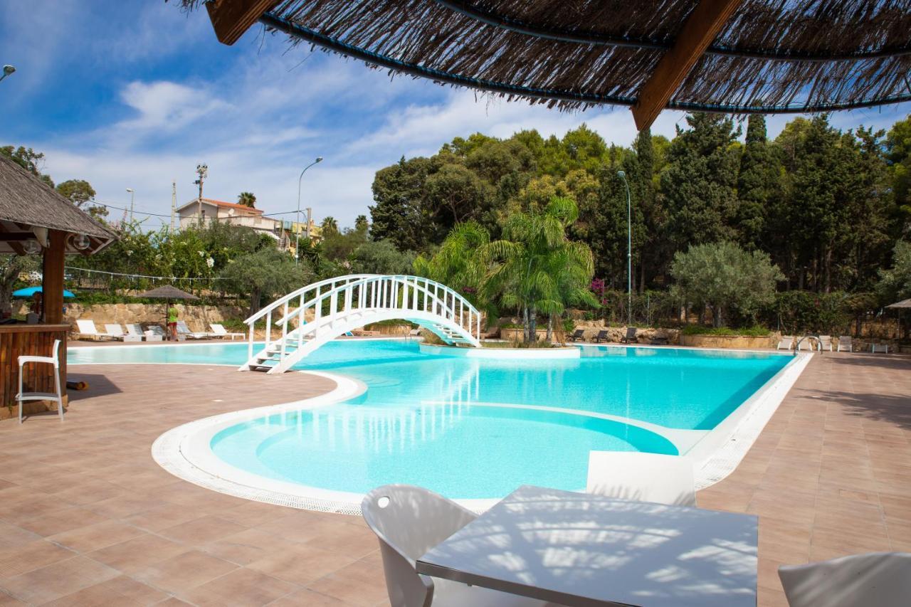 Villaggio Marinella Direttamente Sul Mare Isola Di Capo Rizzuto Ngoại thất bức ảnh