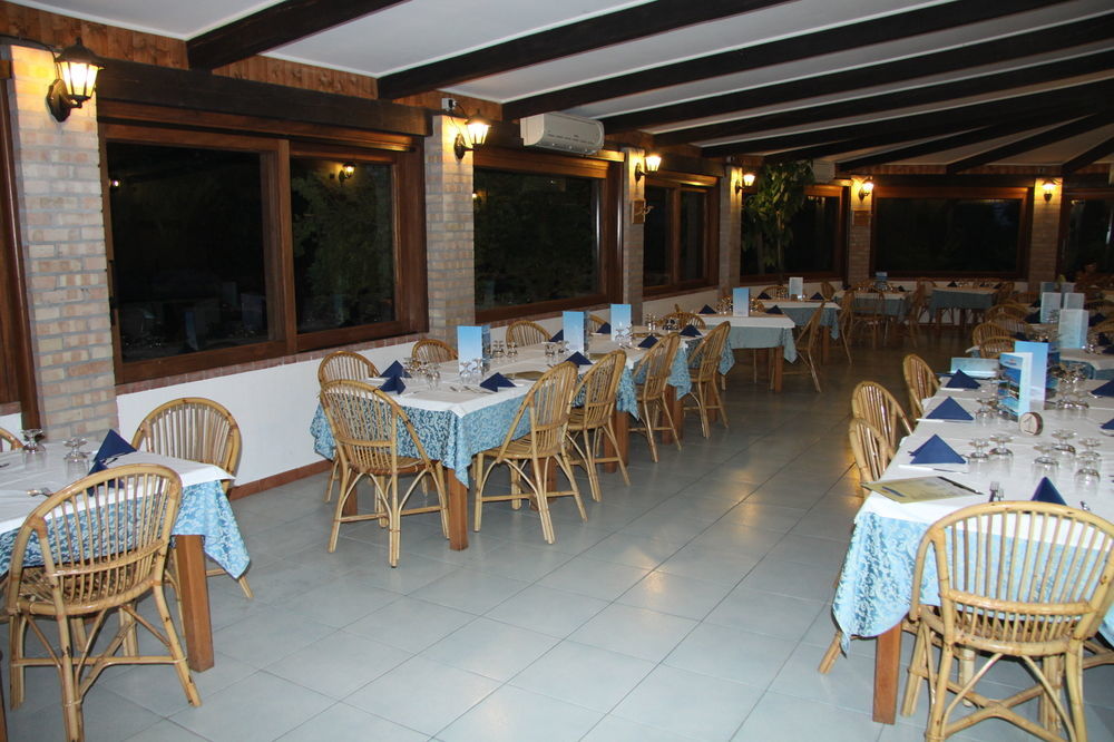 Villaggio Marinella Direttamente Sul Mare Isola Di Capo Rizzuto Ngoại thất bức ảnh